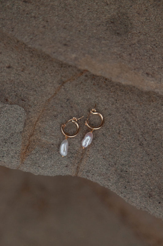 Zuri deluxe hoop - from the Mutiara Collection