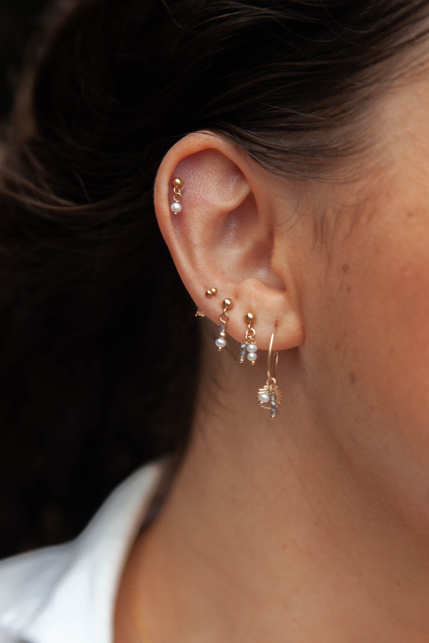 Aluna classic hoop - Gold - from the Mutiara Collection